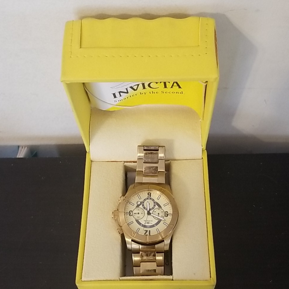 Invicta watch men